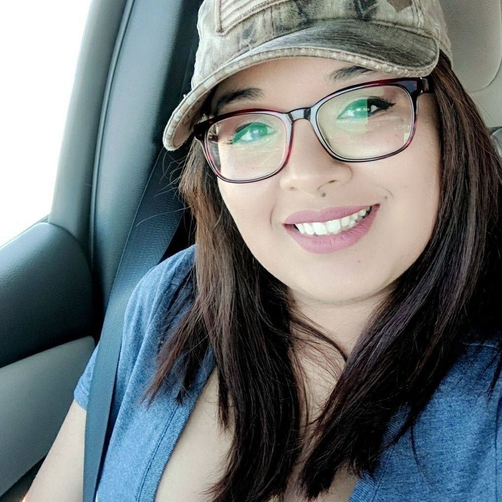 Meet your Posher, Kassandra